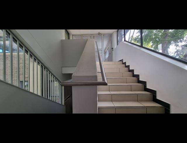 313.50M² OFFICE TO LET IN RANDJESPARK